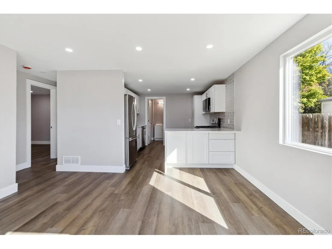 Photo of 6875 Reno Dr