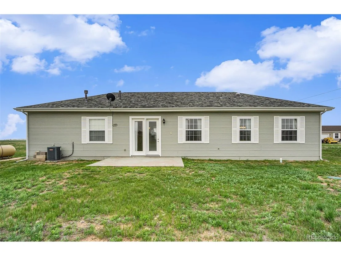 Photo of 9575 Mcguire Ave