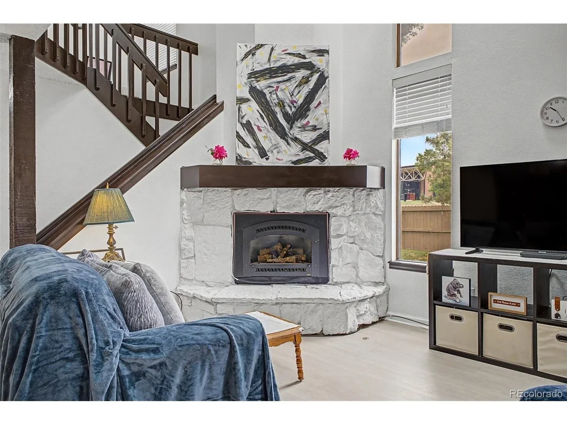 Photo of Unit F at 8790 Allison Dr