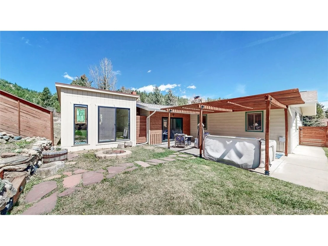 Photo of 27976 Lupine Dr