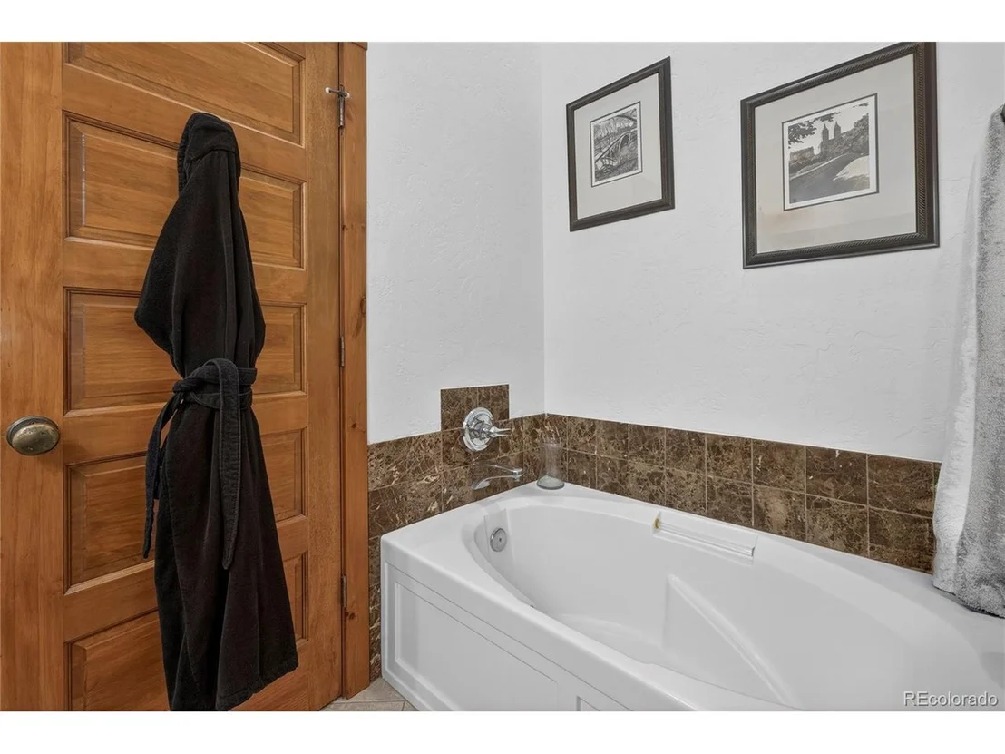 Photo of 724 Saddle Ridge Cir
