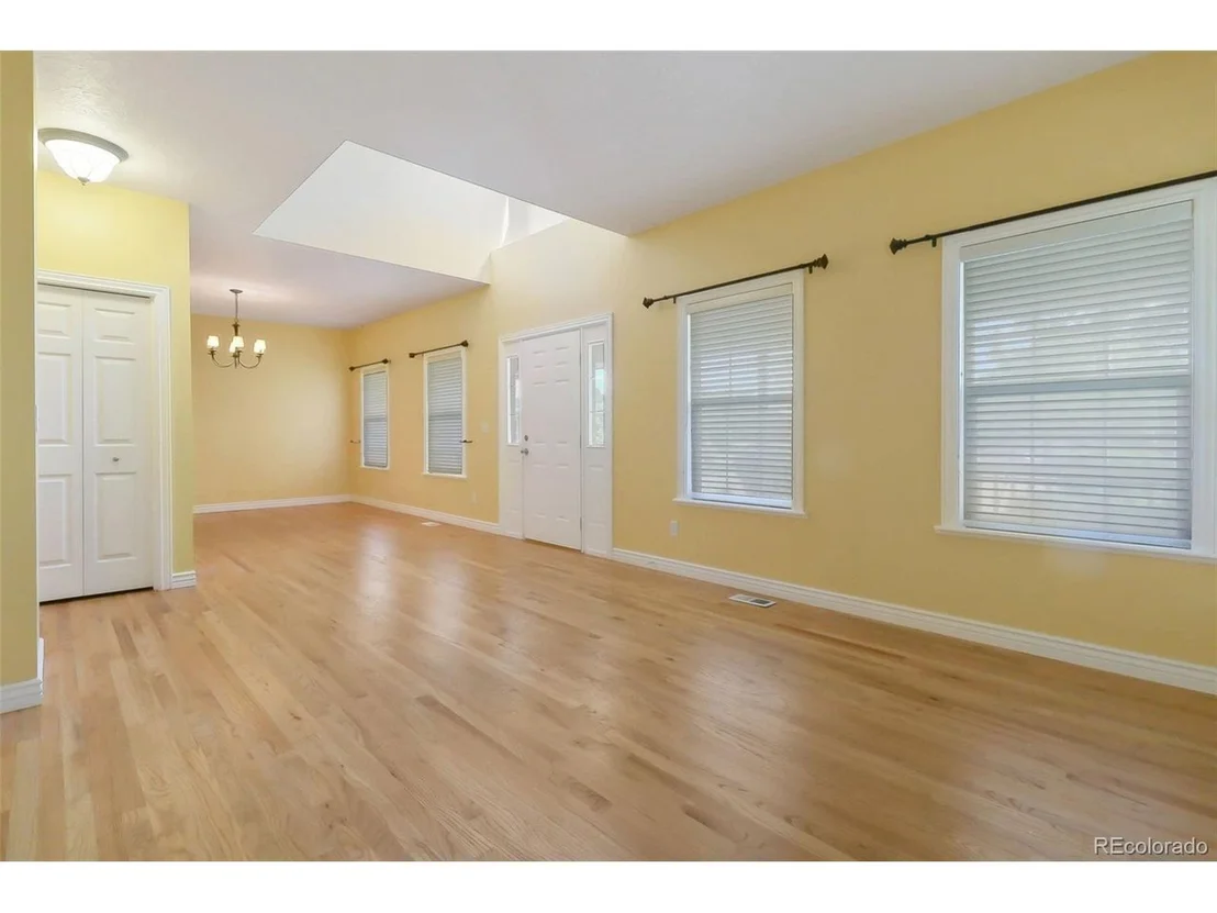 Photo of 125 52nd Ave