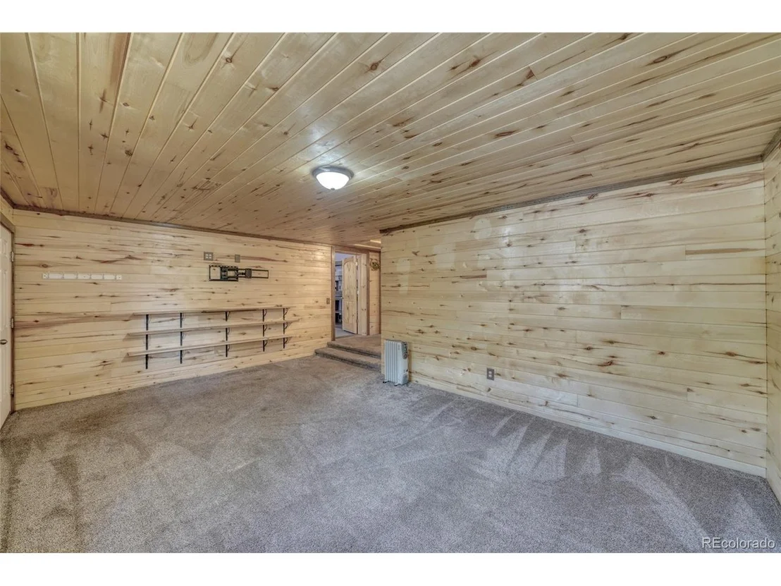 Photo of 17105 County Road 220