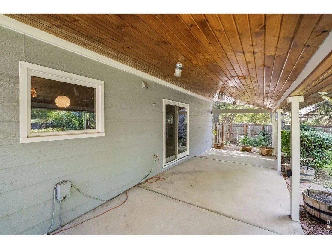 Photo of 1431 Centennial Rd