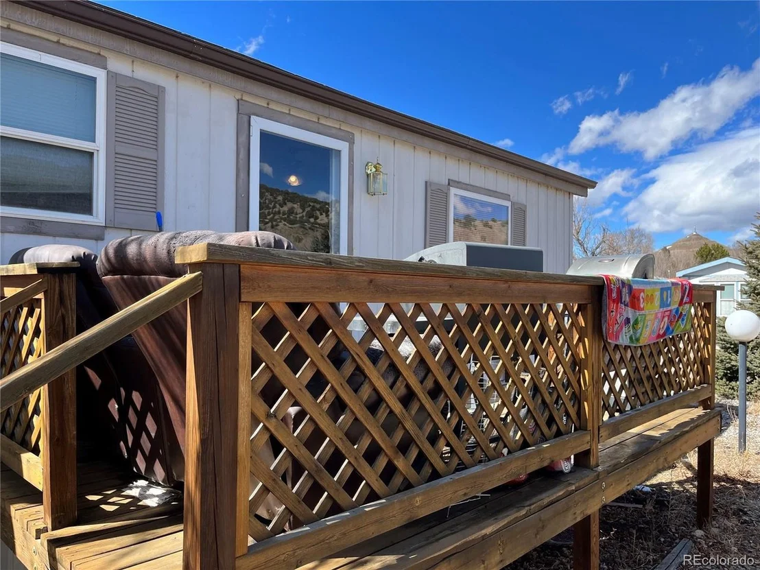 Photo of 916 Maple Dr