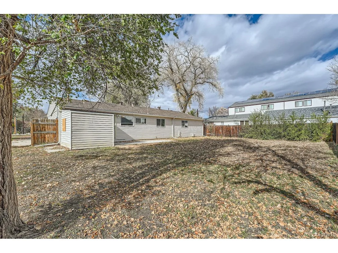 Photo of 6052 Wadsworth Blvd