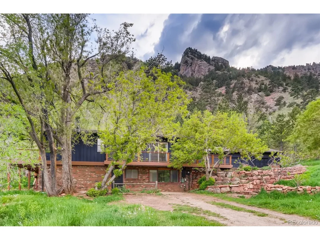 Photo of 69 Baldwin Cir
