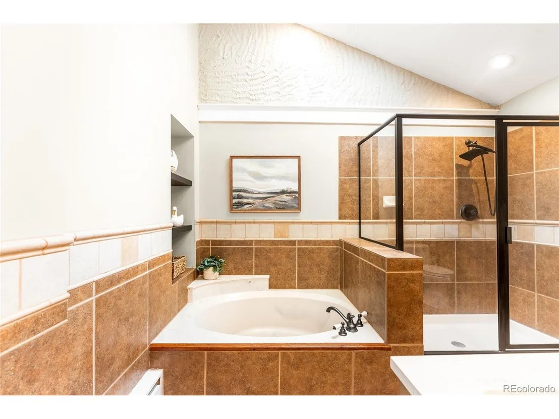 Photo of 622 Cook St