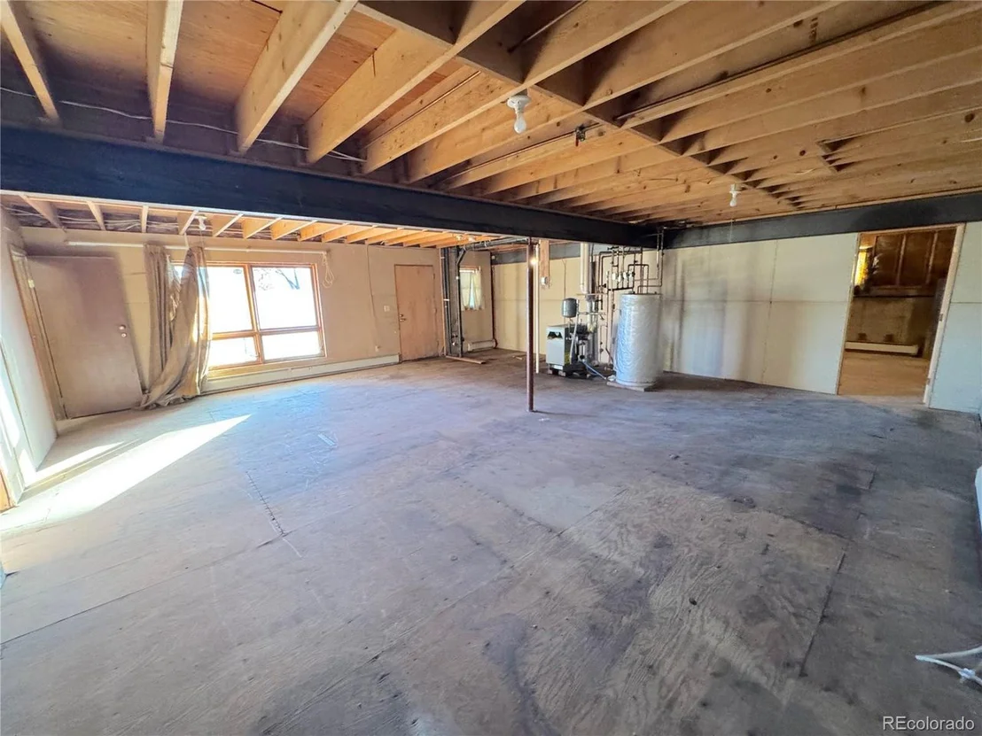 Photo of 6861 Oberon Rd