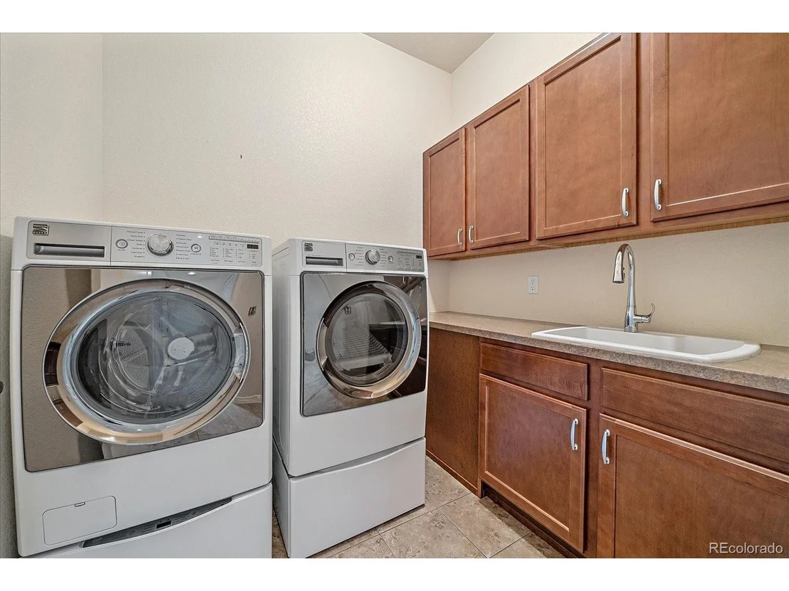 Photo of 1130 Summit View Dr