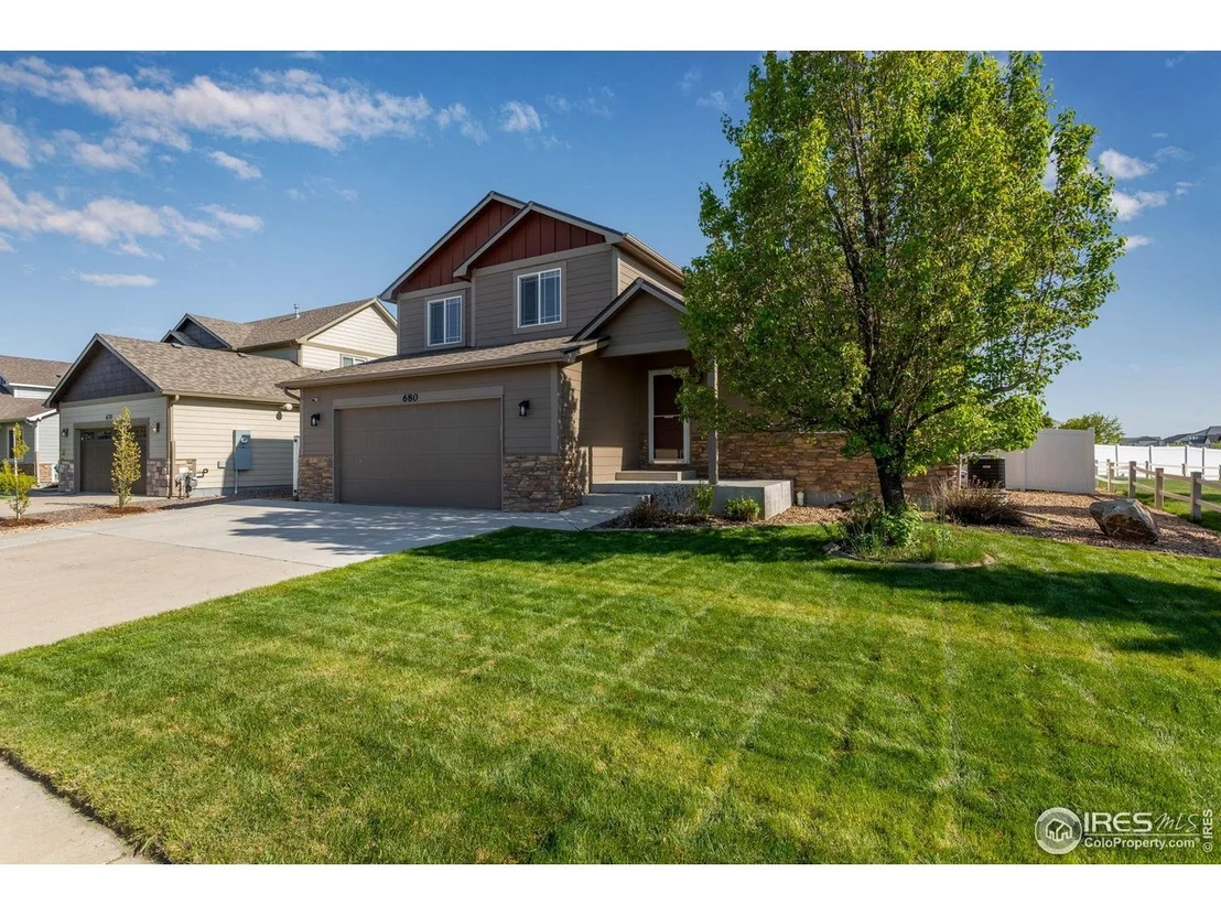 Photo of 680 Saratoga Way