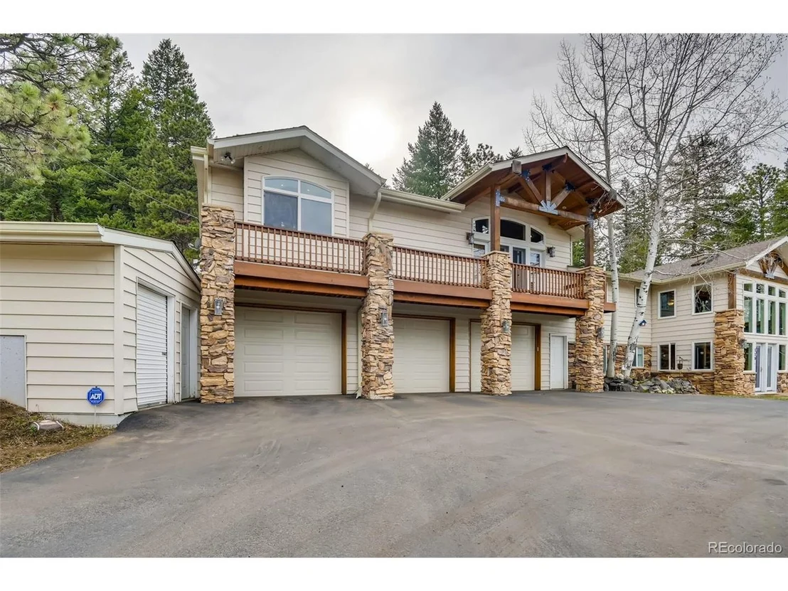 Photo of 115 Spruce Rd