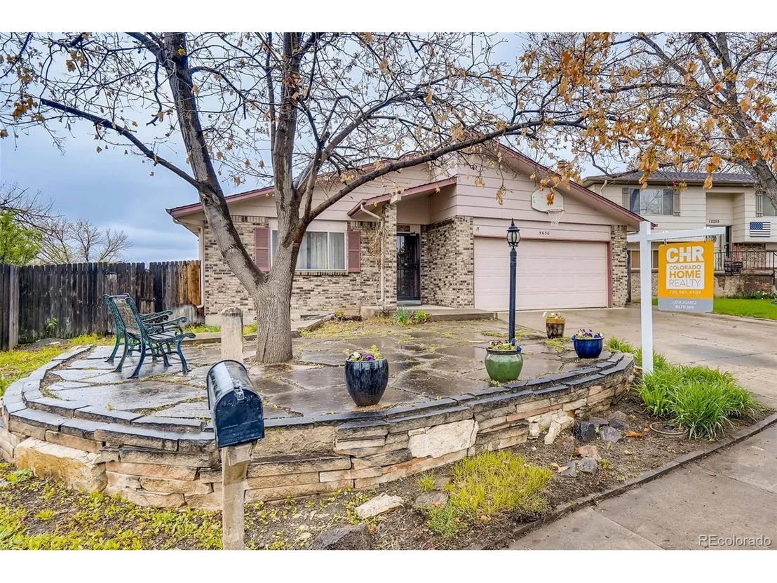 Photo of 5656 W 100th Pl