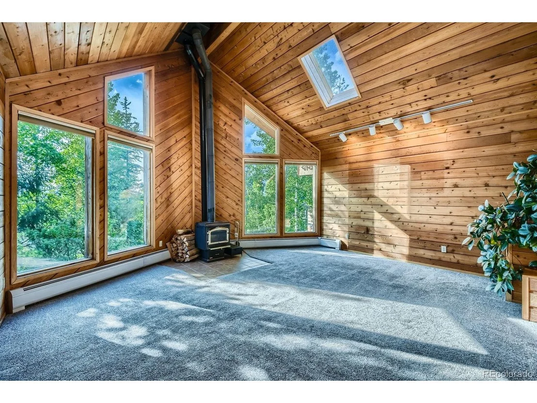 Photo of 134 Hideaway Ct