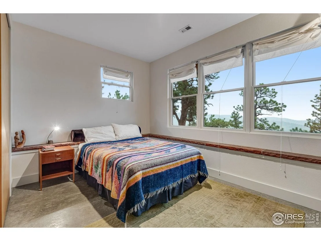 Photo of 435 Quartz Way