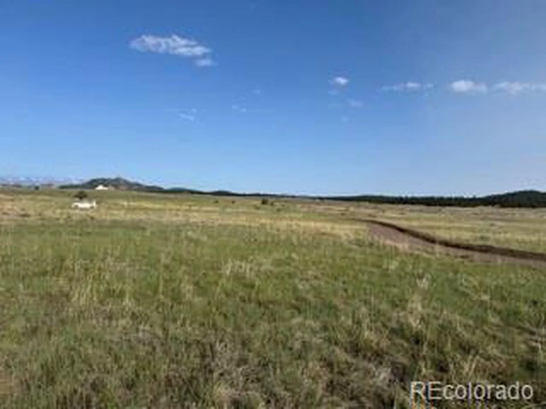 Photo of 464 Burroback Ct