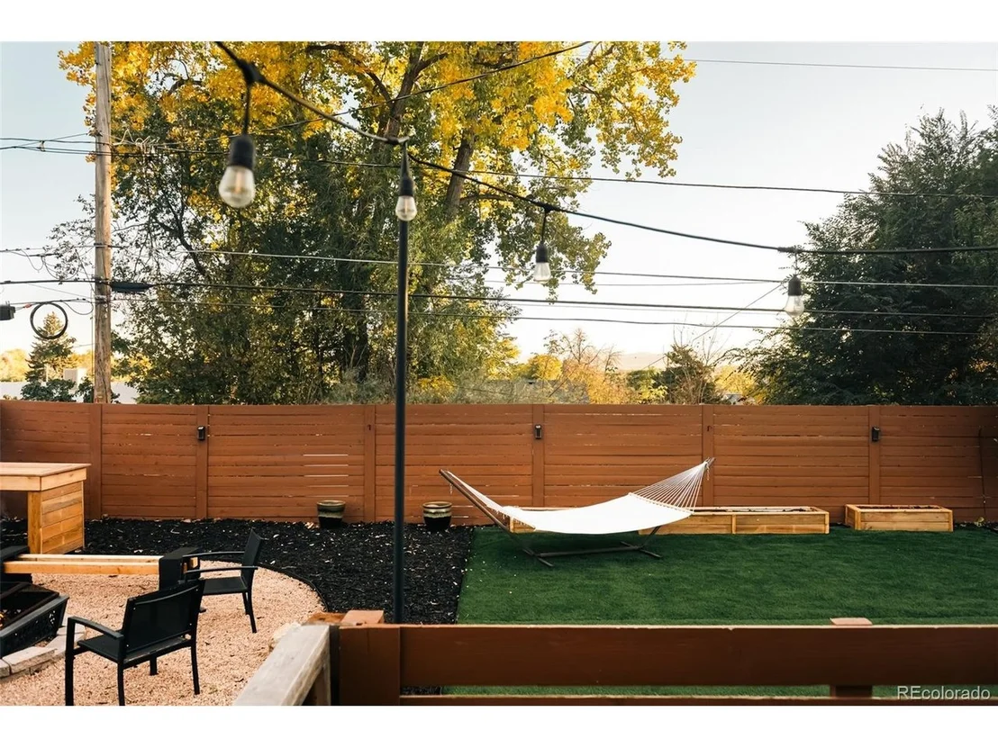 Photo of 4390 Shaw Blvd