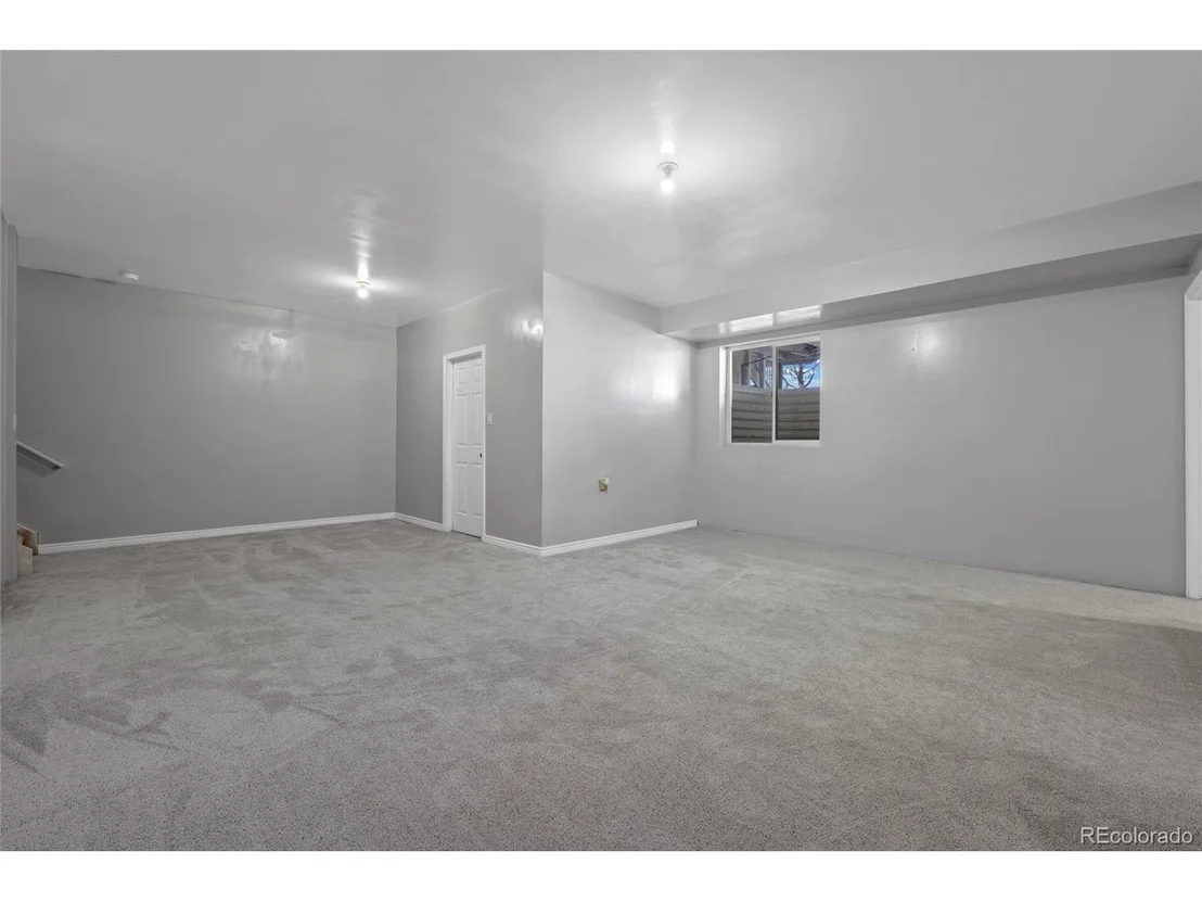 Photo of 21151 E Highway 30