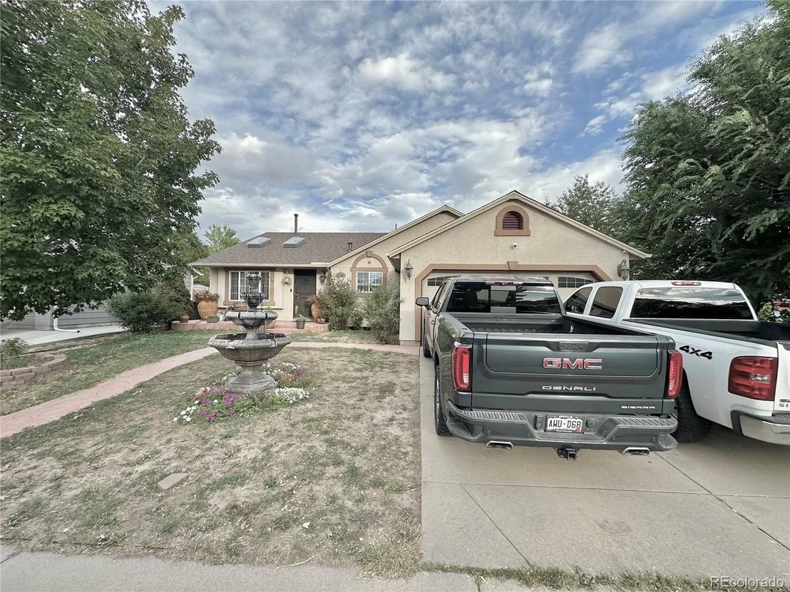 Photo of 4500 Eugene Way