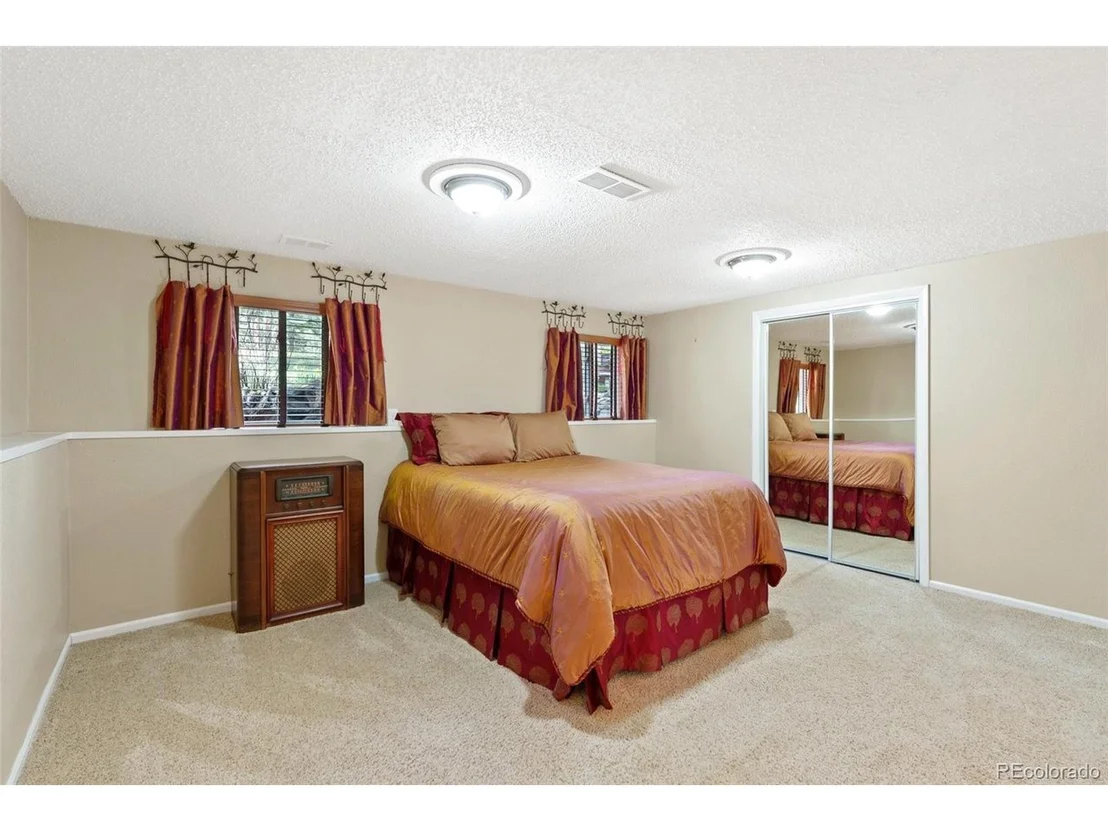 Photo of 6561 Valley Cir