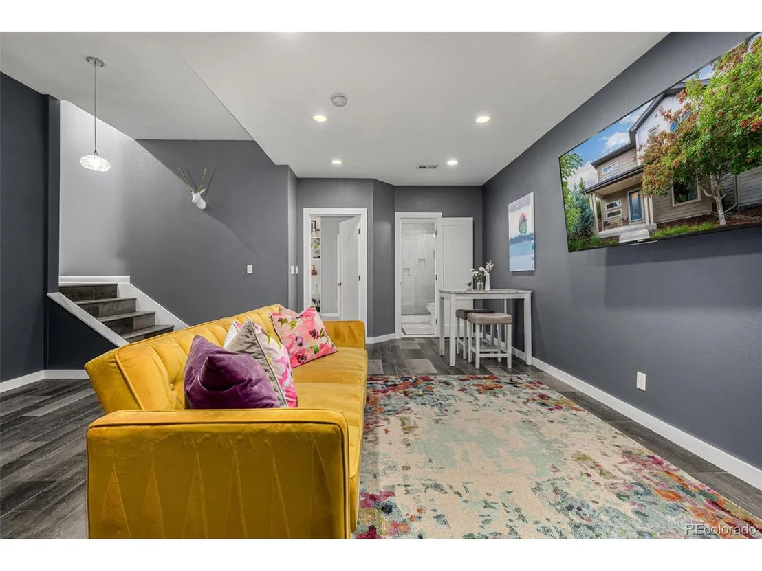 Photo of 1845 W 67th Pl