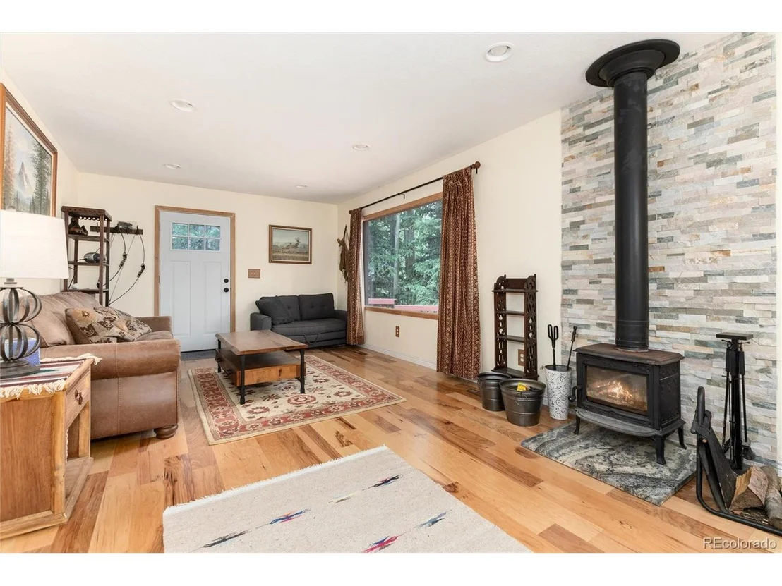 Photo of 31 Aspen Loop Rd