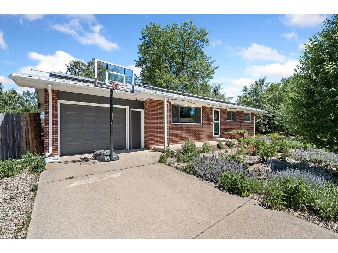 Photo of 1616 Smith Pl