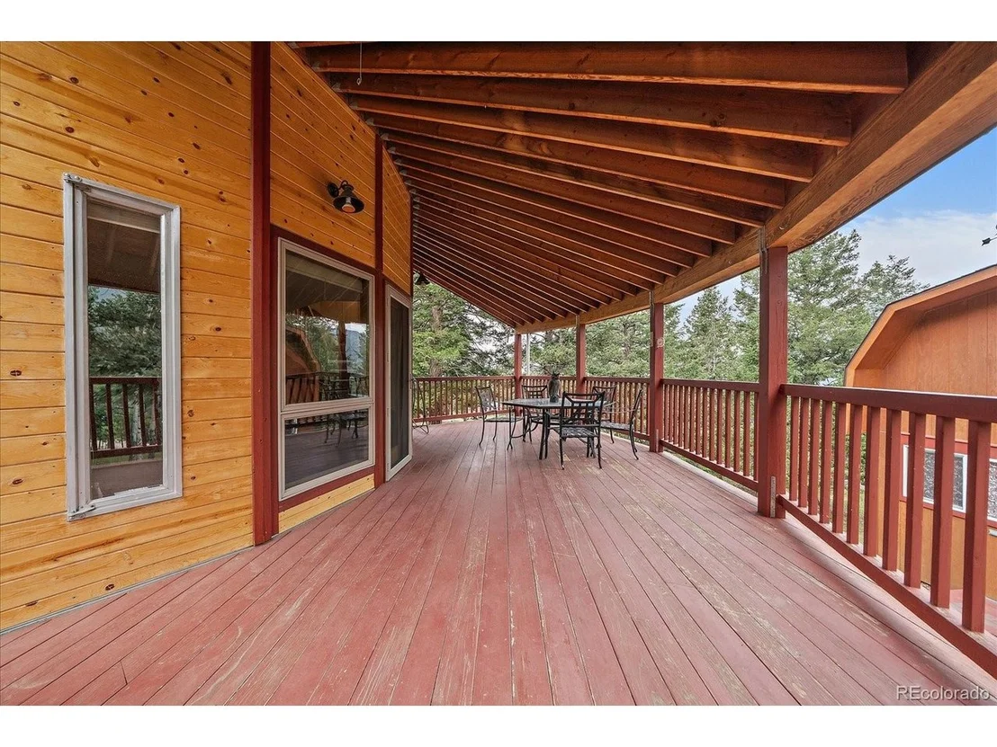 Photo of 475 Circle Dr