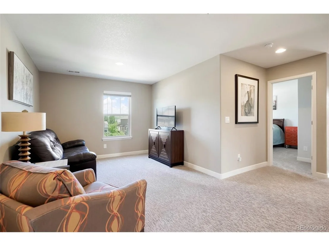 Photo of 6040 Clover Ridge Cir