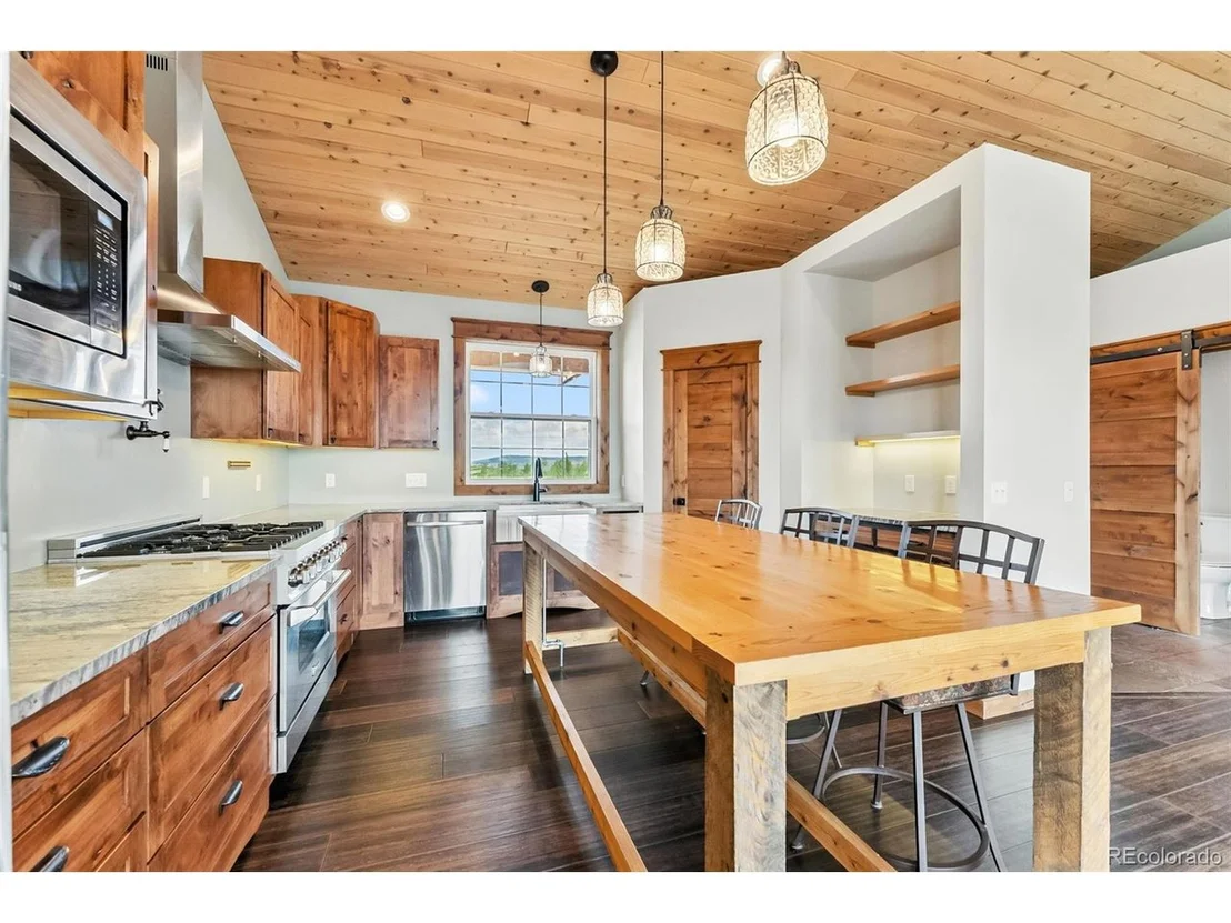 Photo of 701 Clark St