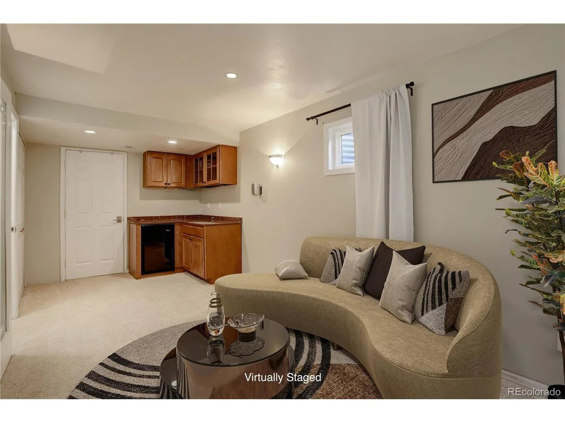 Photo of 2290 Andrew Dr
