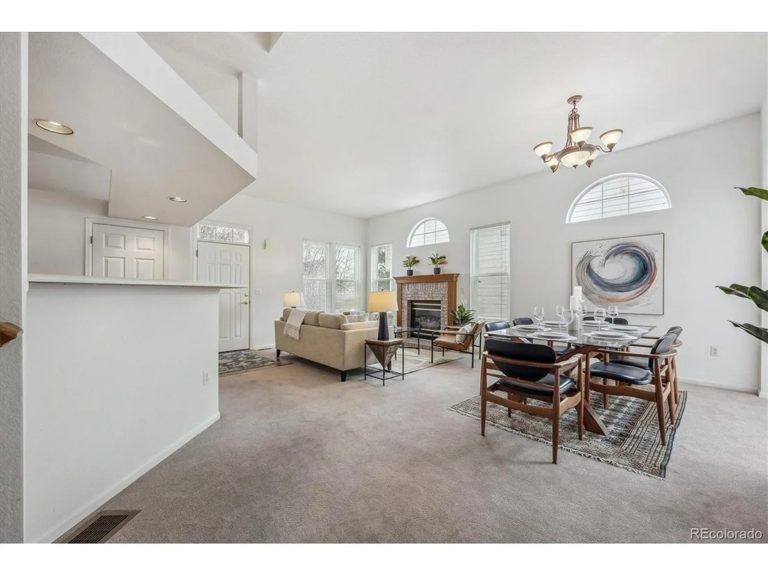 Photo of 1879 Foxfield Dr