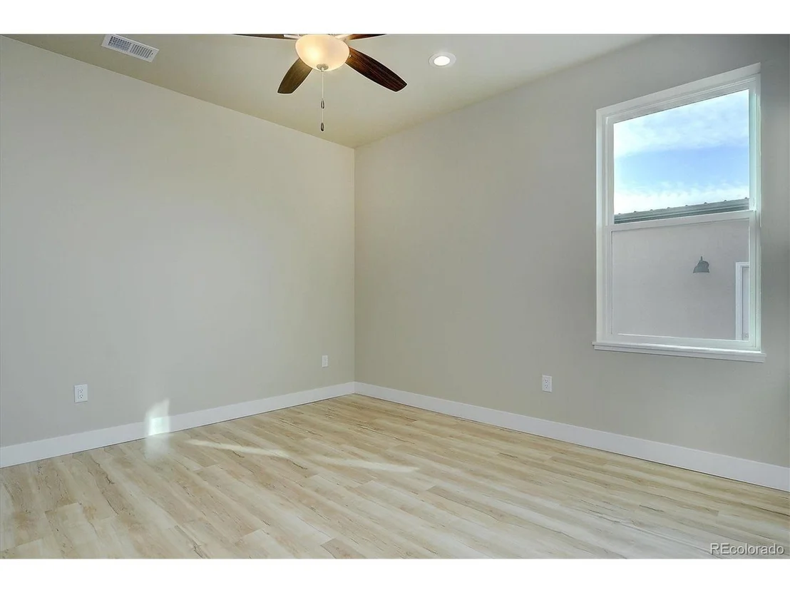 Photo of Unit B at 302 Shepherd Rd