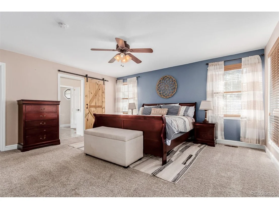 Photo of 2257 Deerpath Rd