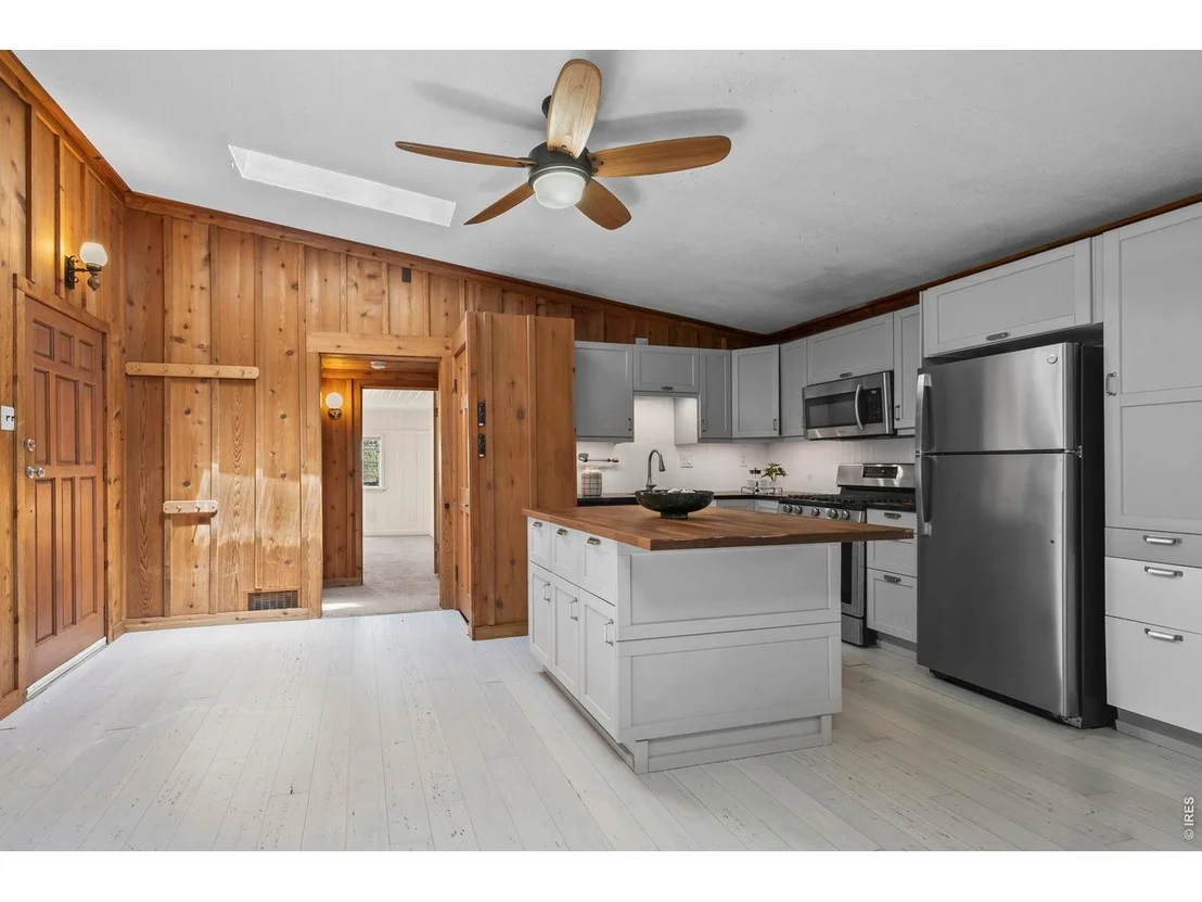 Photo of 41 Silver Spruce