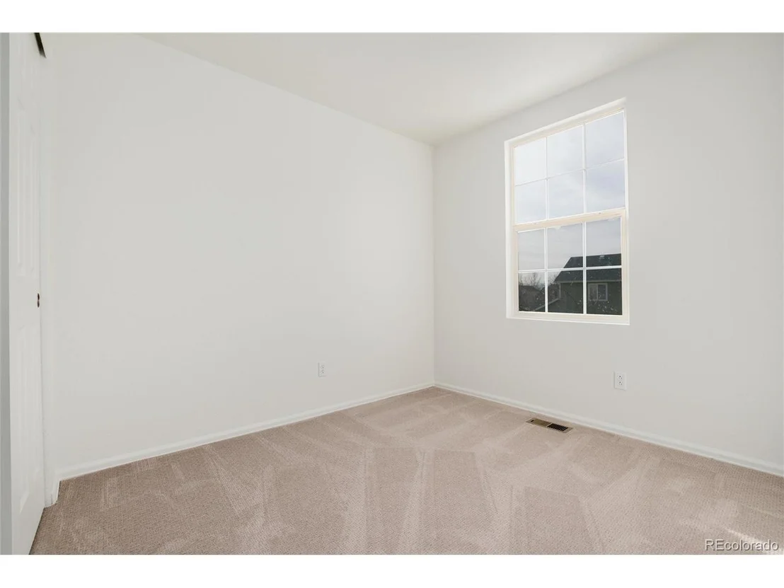 Photo of 11680 Oakland Dr