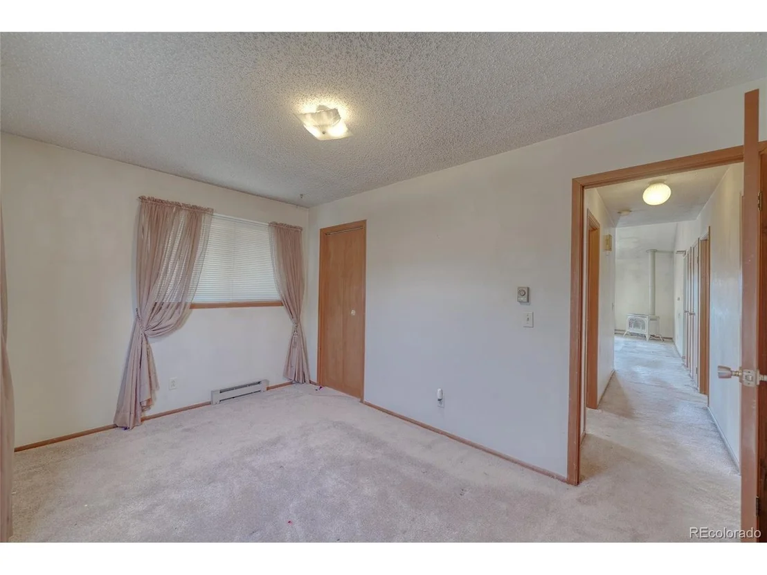 Photo of 10239 W Cheyenne Cir