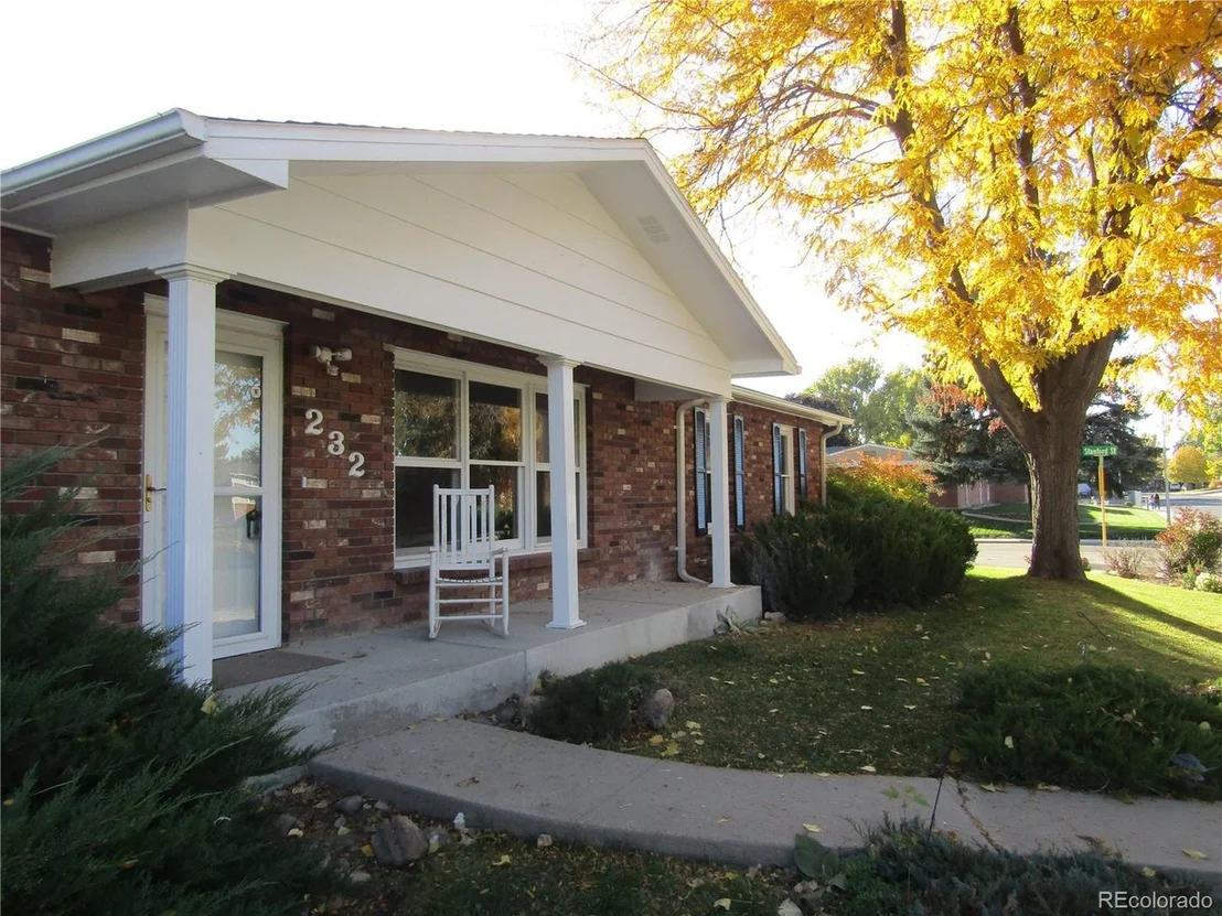 Photo of 2320 E Emerson