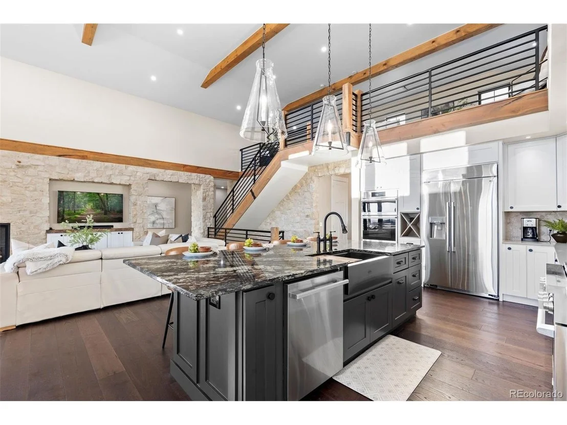 Photo of 2433 Fox View Trl