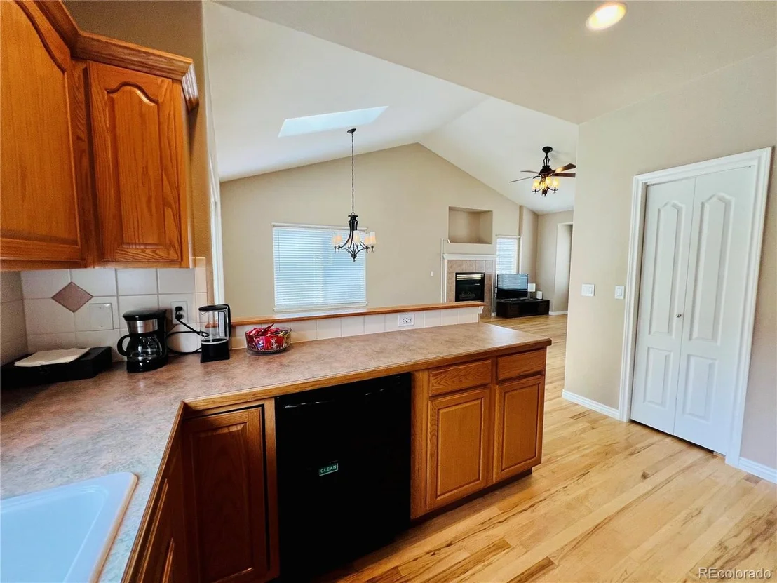 Photo of 6188 Viewpoint Ave
