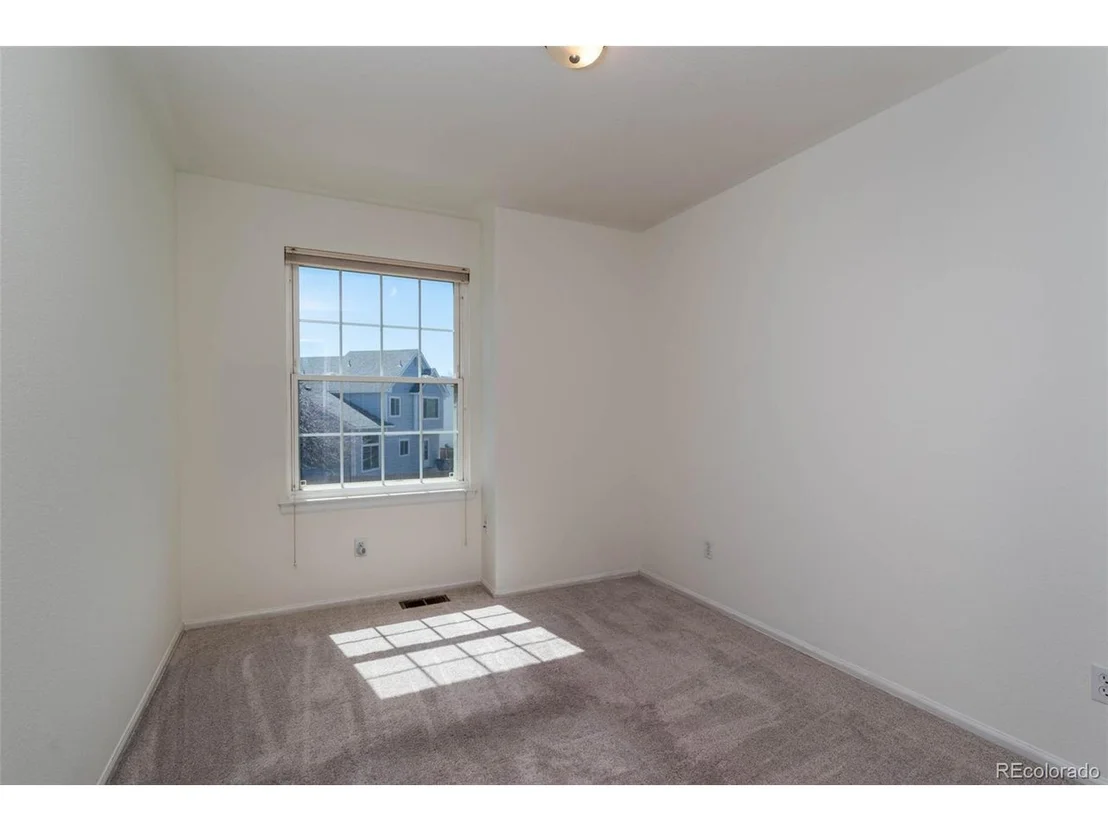 Photo of 1023 Delta Dr