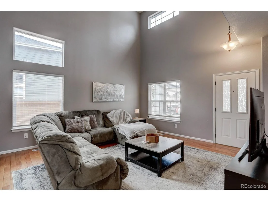 Photo of 10088 Westside Cir