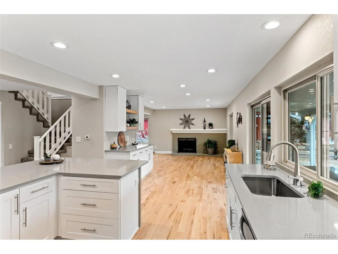 Photo of 9654 W 87th Cir