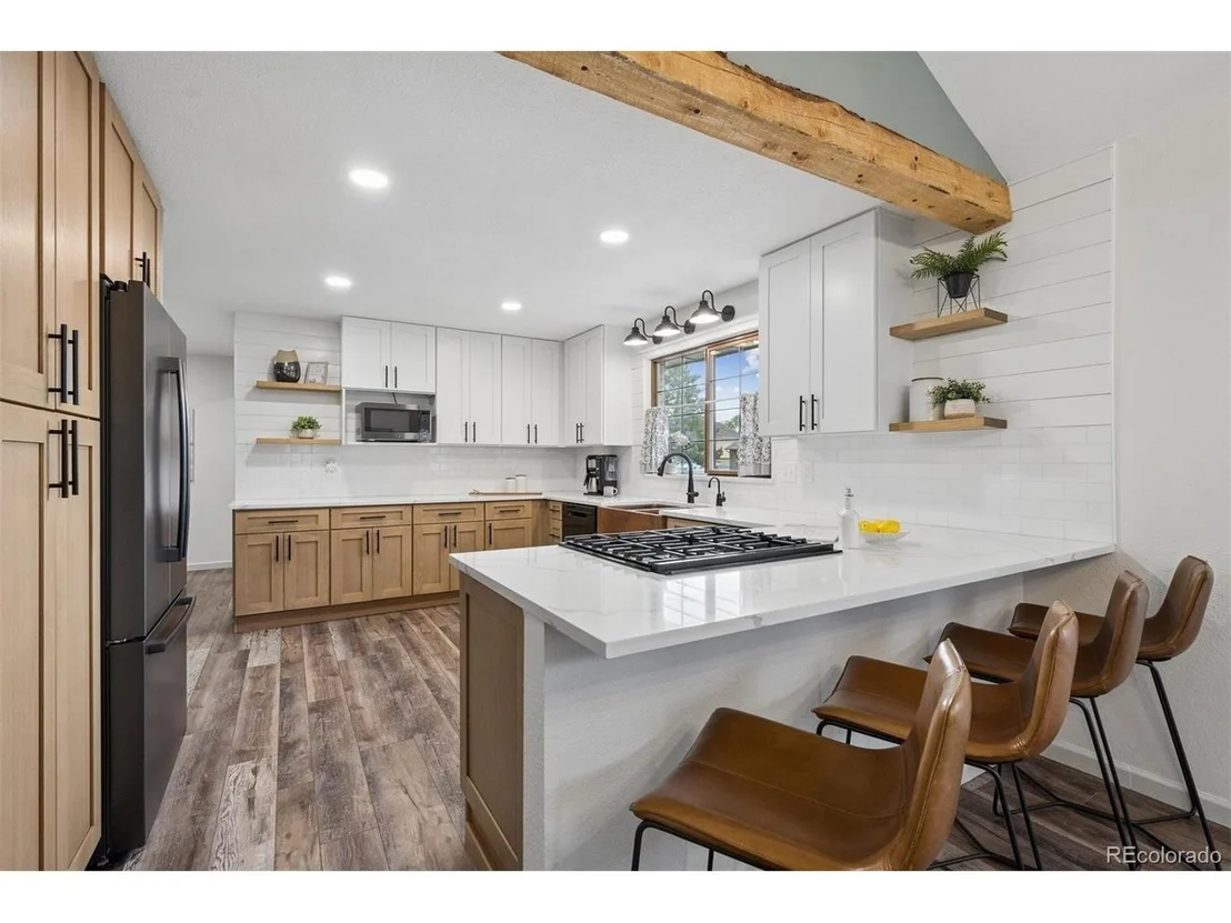 Photo of 6928 Iris St