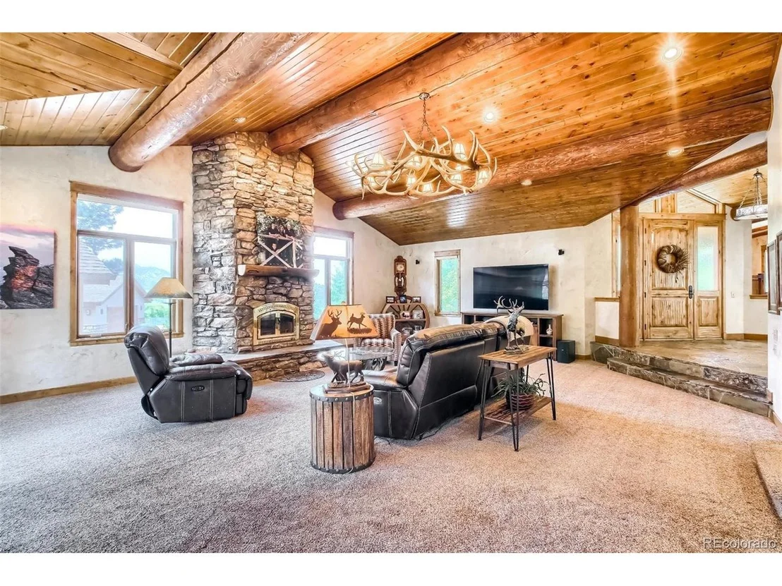 Photo of 5335 Pine Ridge Rd