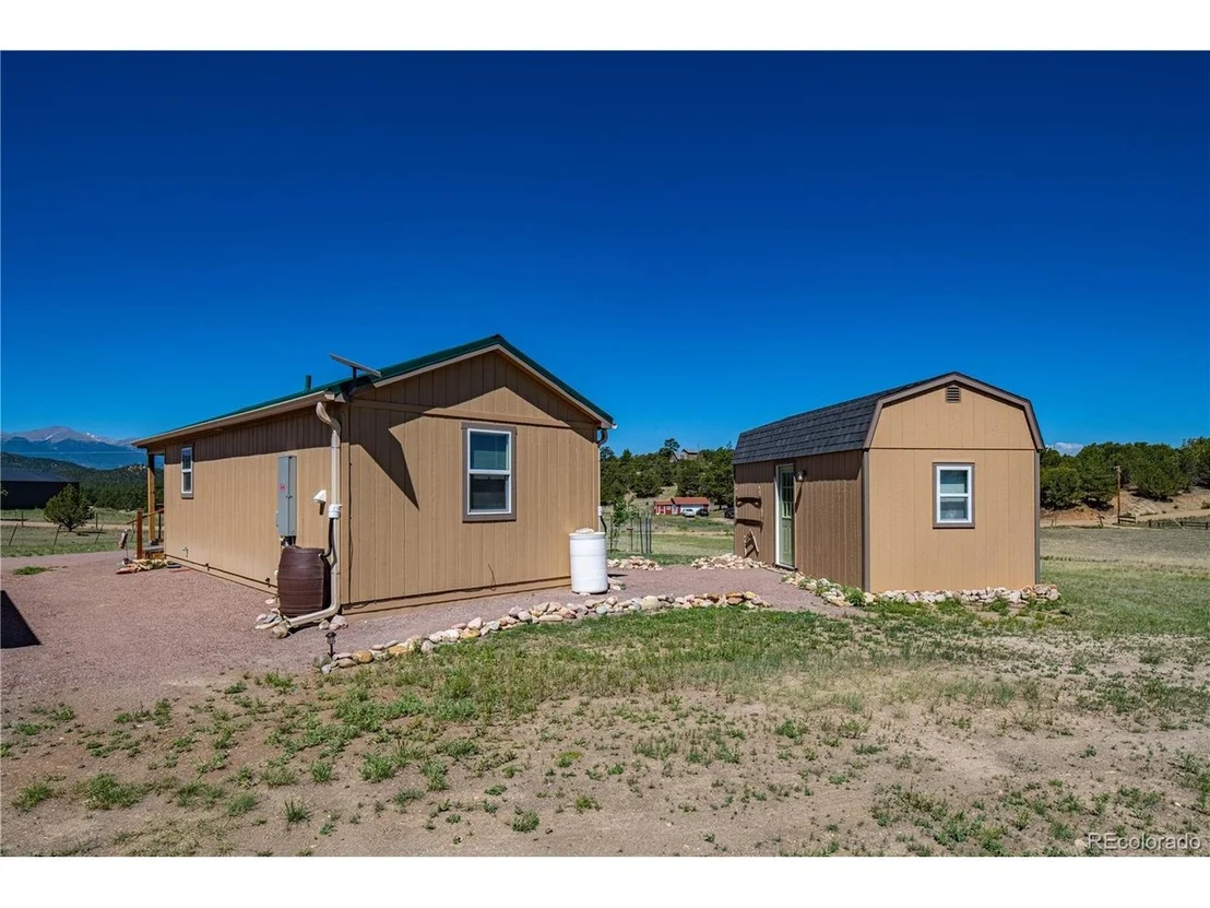 Photo of 612 15th Trl