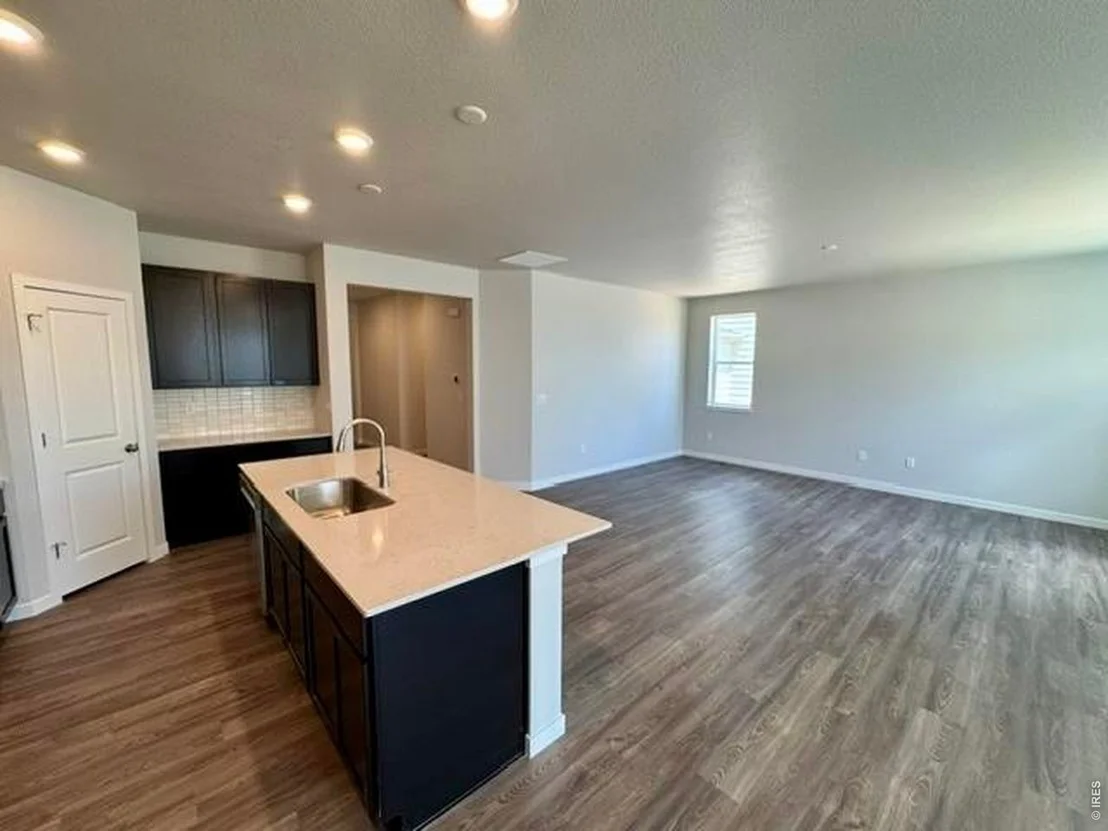 Photo of 827 Mesic Ln
