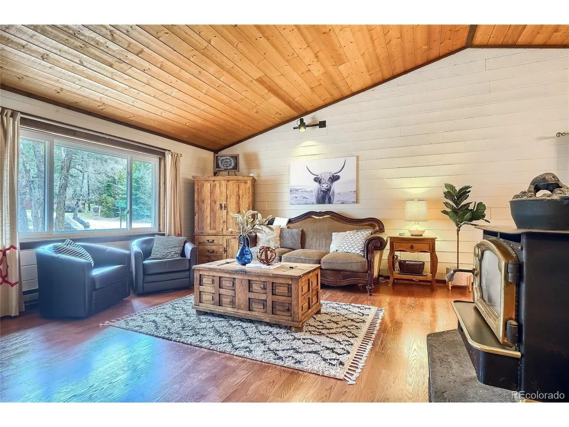 Photo of 123 Silver Lakes Dr
