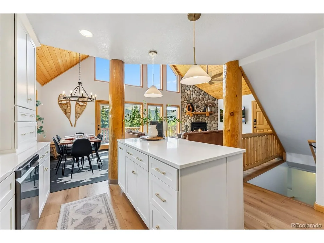Photo of 1375 Roberts Rd