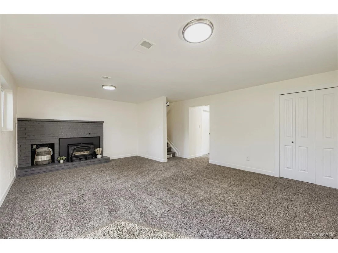Photo of 9917 Clark Dr